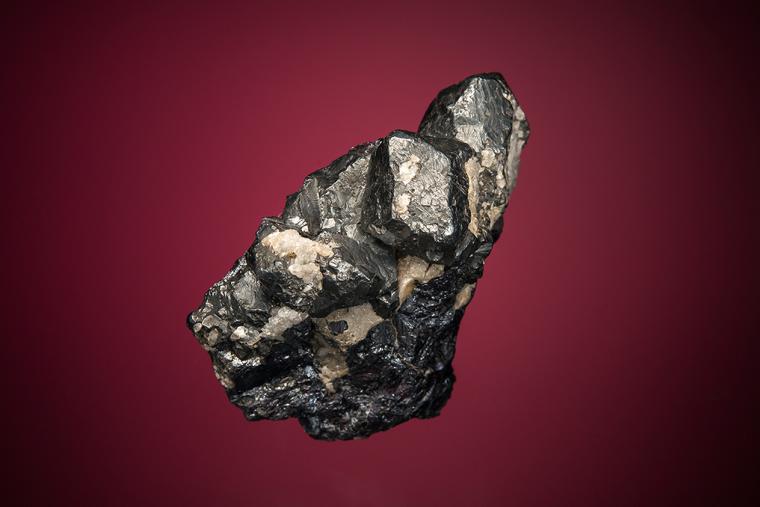 ACANTHITE on PYRARGYRITE